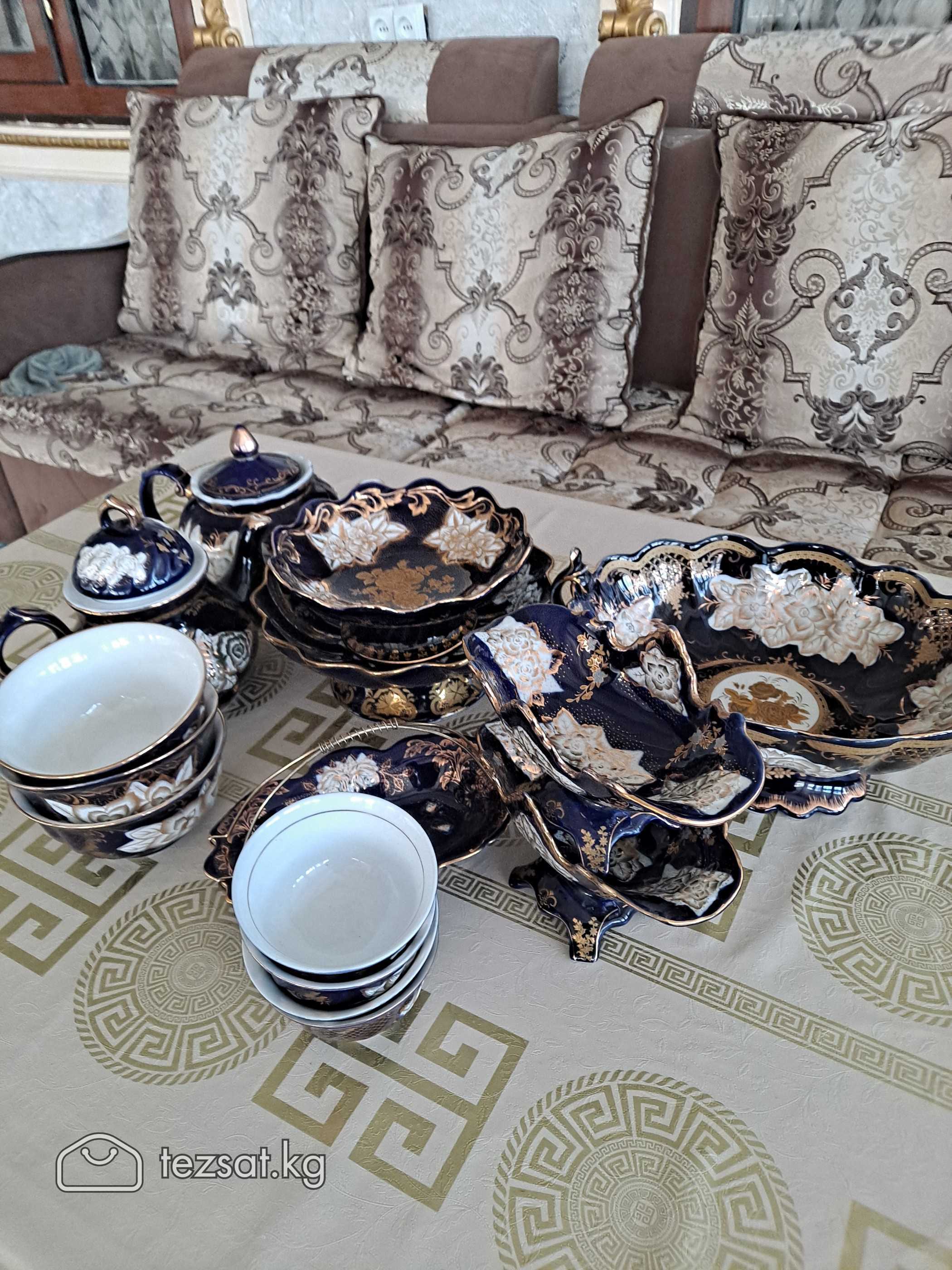 В комплекте идёт чайник, пиала,вазы большие , мале image 1