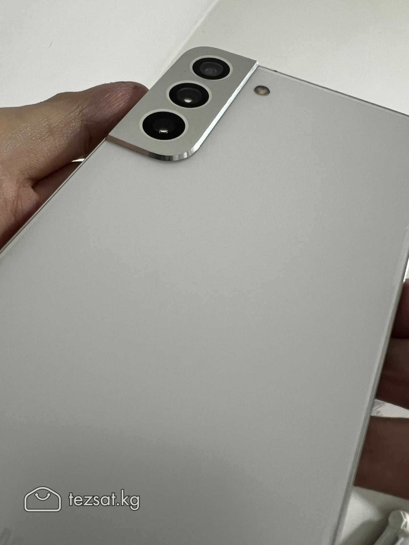 Samsung S22 Plus
8/256
SIM SLOT 1
Цвет Белый 
Экра image 3