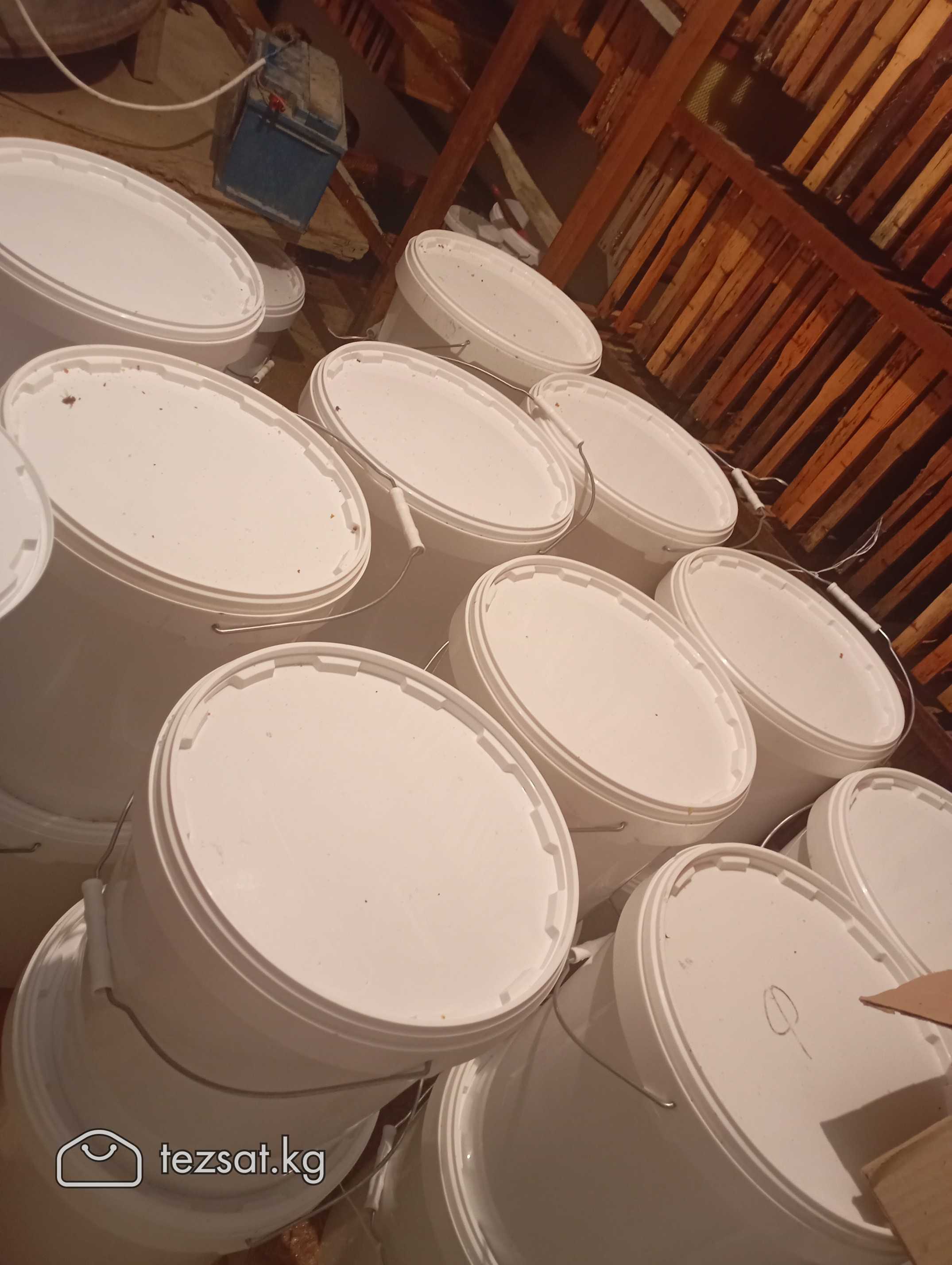 Мед за 10 кг 5500 сом image 2