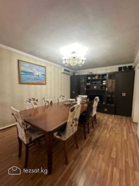 Продаю 2-этажный дом, 7 комнат.

Площадь - 300 кв. image 4