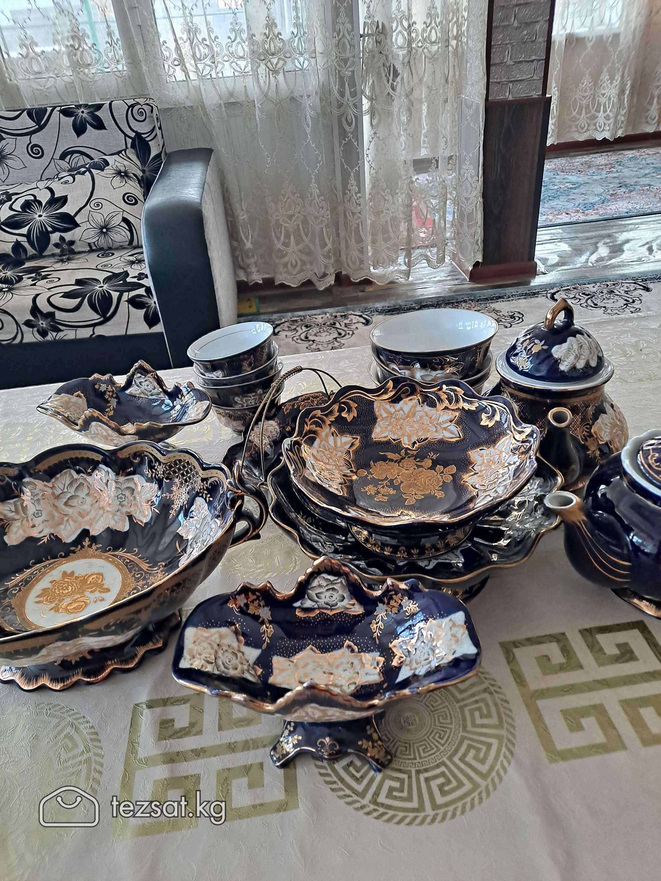 В комплекте идёт чайник, пиала,вазы большие , мале image 5