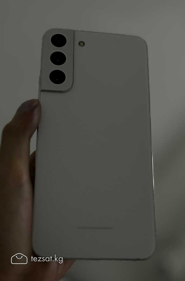 Samsung S22 Plus
8/256
SIM SLOT 1
Цвет Белый 
Экра
