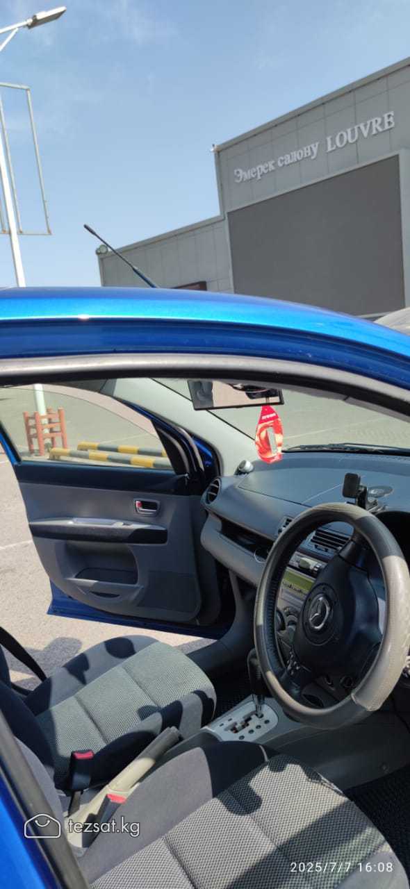 Продаю Mazda Demio, 2004 г.в, 5000 $

Цвет - синий image 3