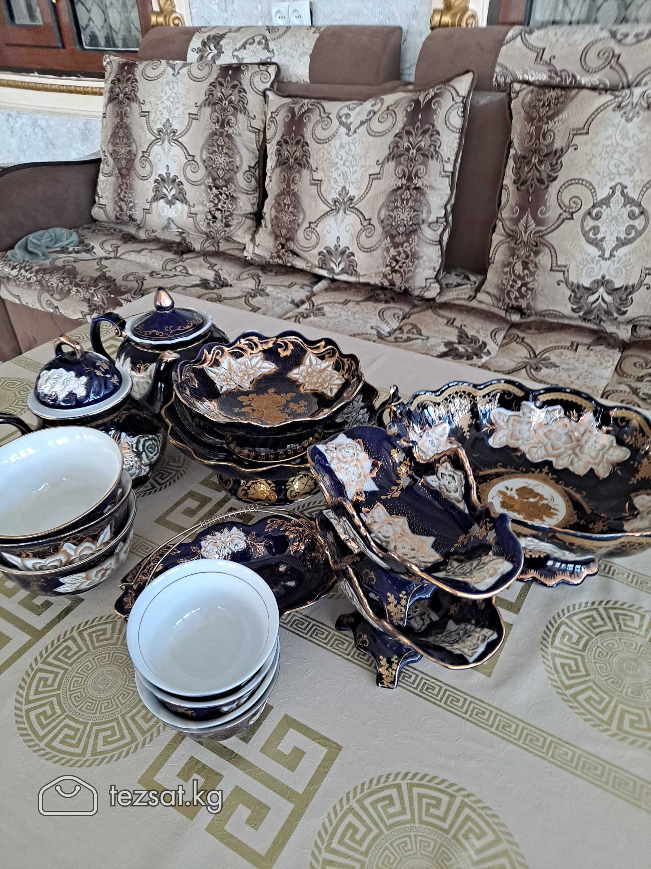 В комплекте идёт чайник, пиала,вазы большие , мале image 4