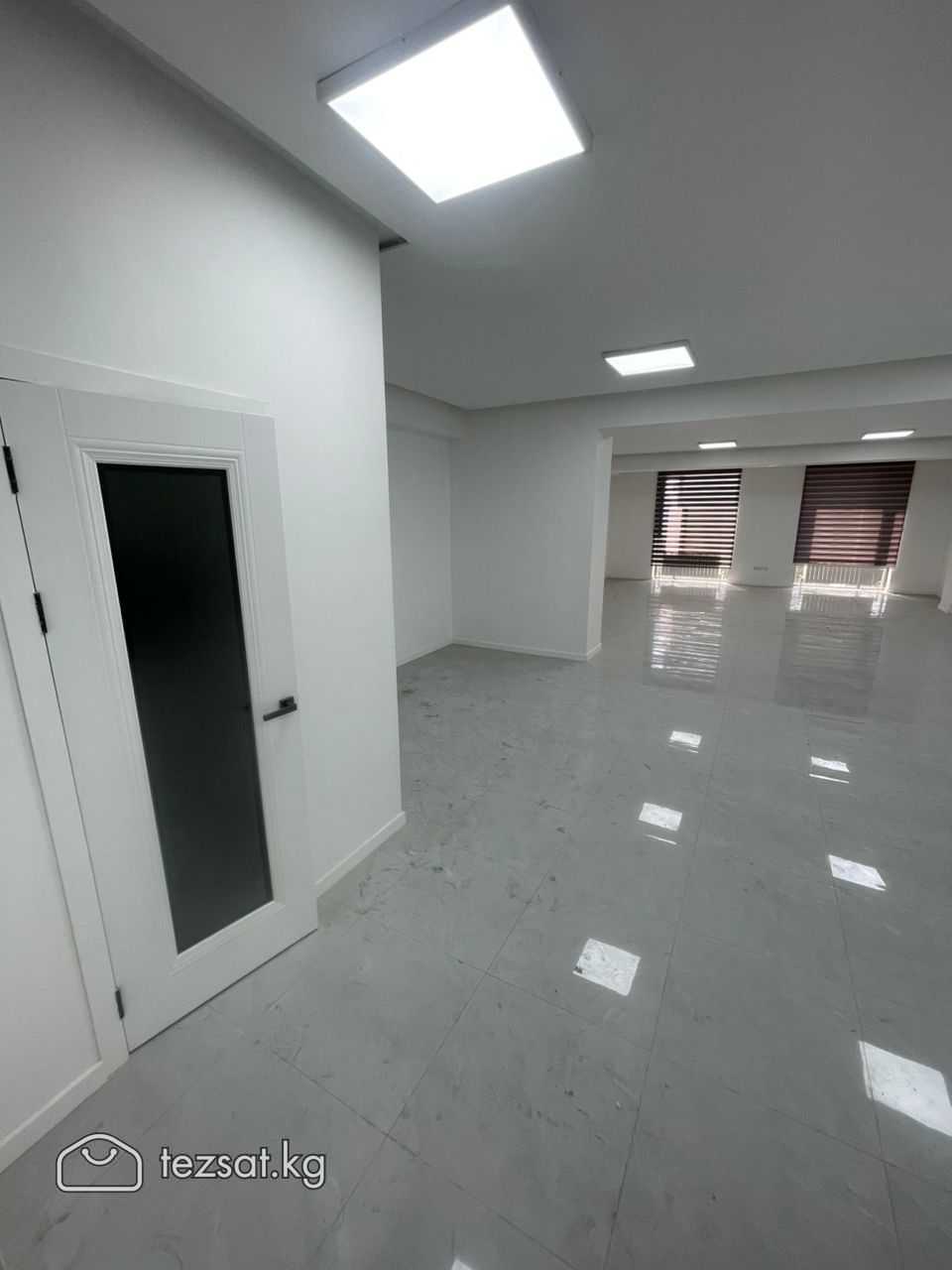 Сдаю два офиса по 92 кв.м.

В бизнес центре "Викто image 3