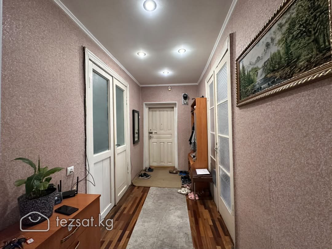 Продам 3-к. кв. в сталинском доме 70 м², 3/3 118 image 6