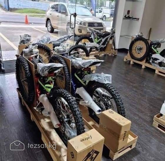 Surron Ultra bee 74v Electric Dirt Bike image 2