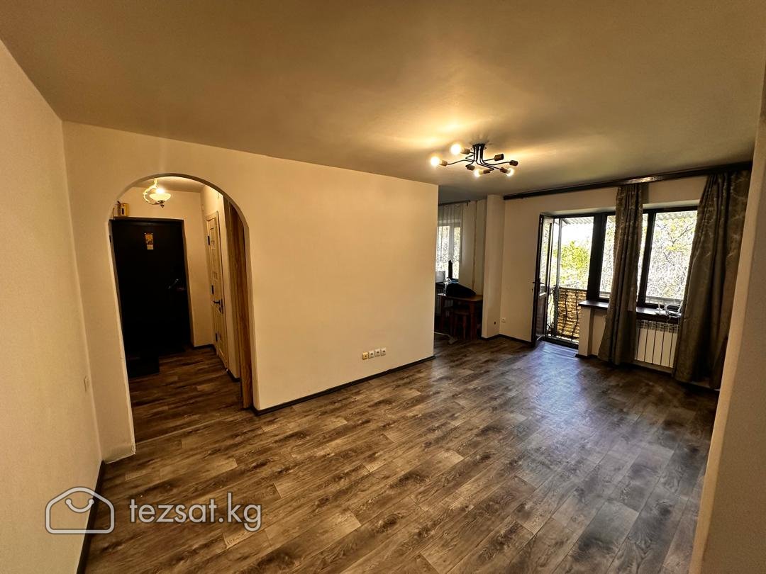 3 ком.кв. 56м2. Политех, хрущ., 4/4  image 1