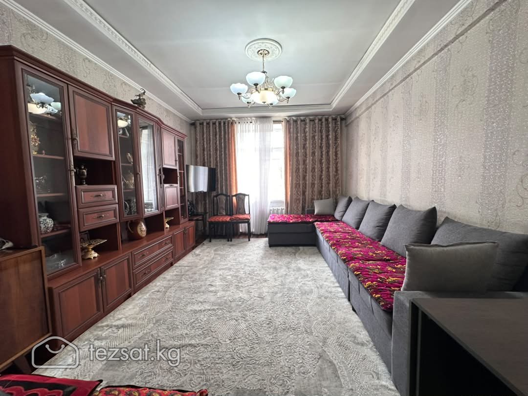 Продам 3-к. кв. в сталинском доме 70 м², 3/3 118 image 2