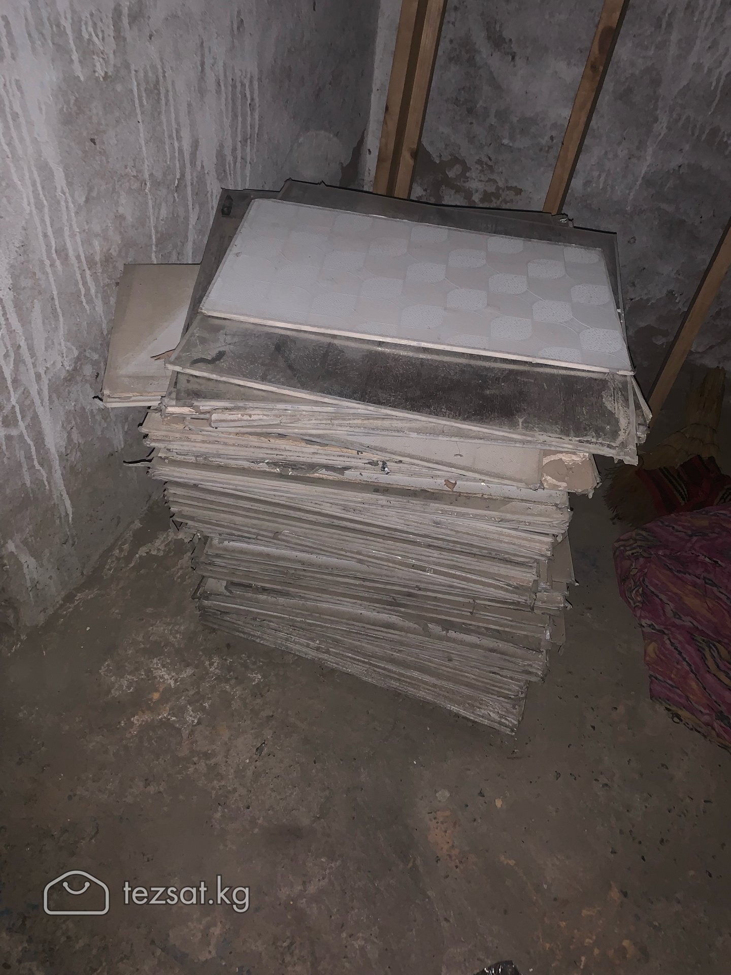 Гипса кардон стенной 90 штук есть 