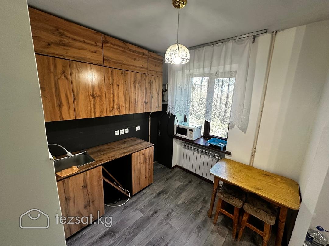 3 ком.кв. 56м2. Политех, хрущ., 4/4, не УГЛ, 80т.$
