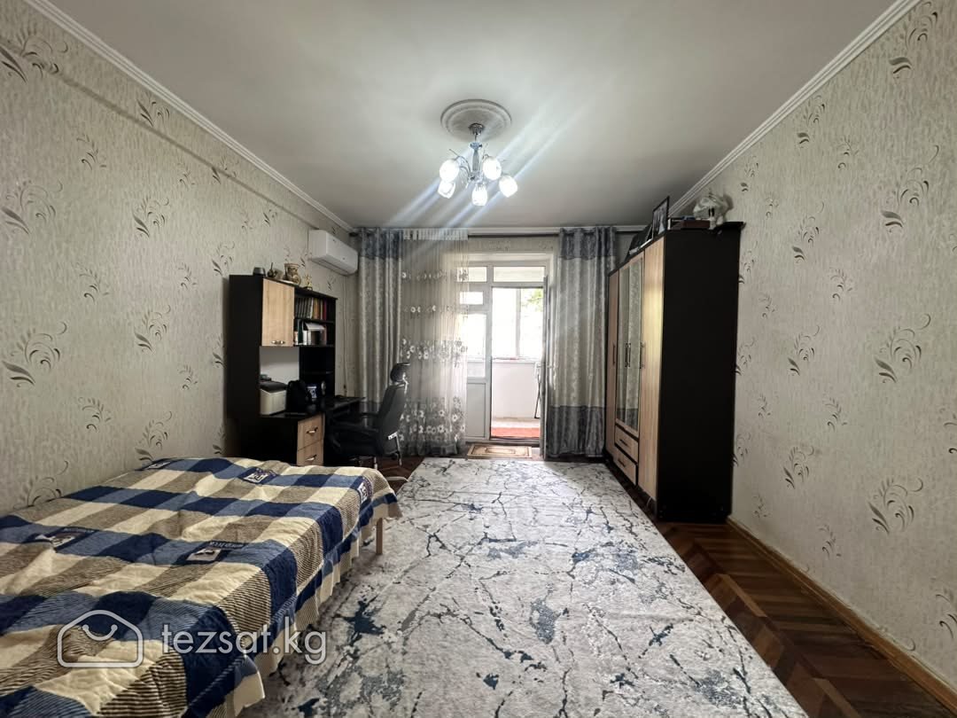 Продам 3-к. кв. в сталинском доме 70 м², 3/3 118 image 3